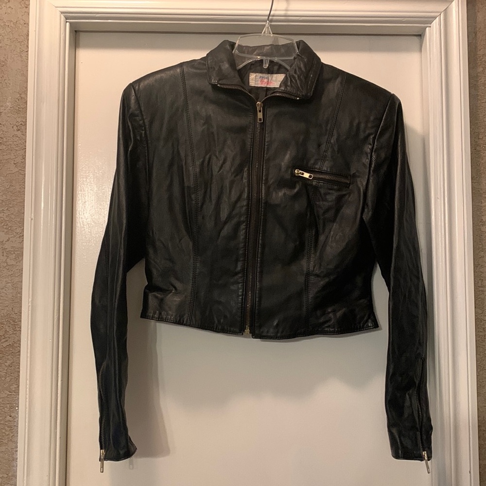 Vintage Avon Fashions 100% Genuine Leather Crop Jacket Small